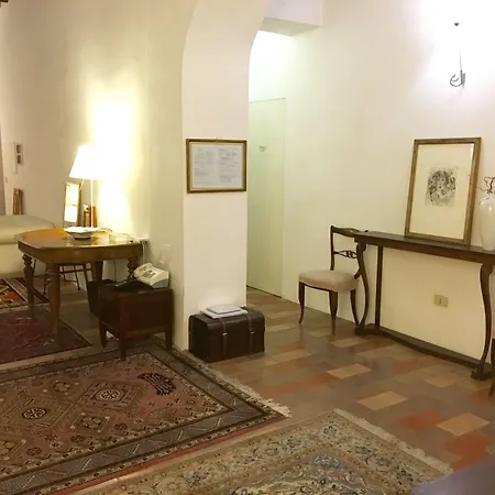 Frühstückspension Vicolo Del Lupo 4*