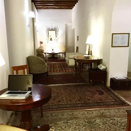 Frühstückspension Vicolo Del Lupo 4*