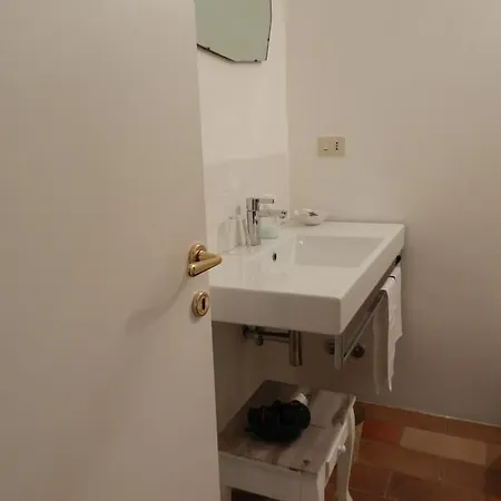 Vicolo Del Lupo Bed and Breakfast Ρώμη
