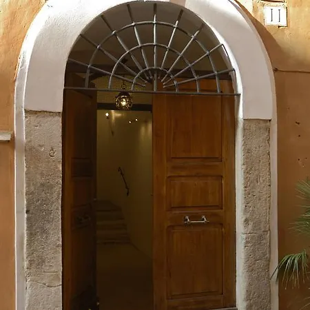 Vicolo Del Lupo Couette-café 3*