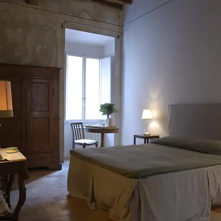 Vicolo Del Lupo Couette-café